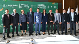 Vali Özkan Manisa'ya gelen yabancı delegasyon ile bir araya geldi