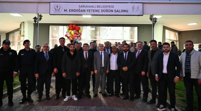 Vali Özkan roman gecesine katıldı