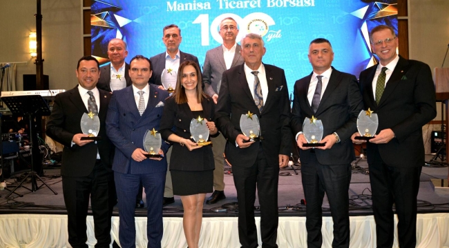 Valiyi beklemeden ödüller dağıtıldı