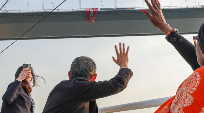 15 temmuz şehitler köprüsü'nde 'İmamoğlu'na özgürlük' eylemi