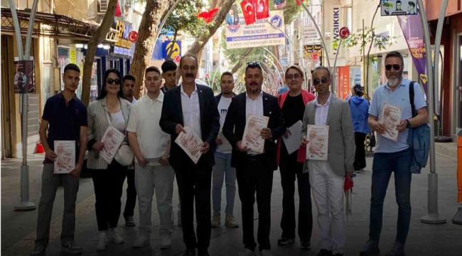 ADD Alaşehir şubesi esnaf ve geçlere bayramda hitabe dağıttı