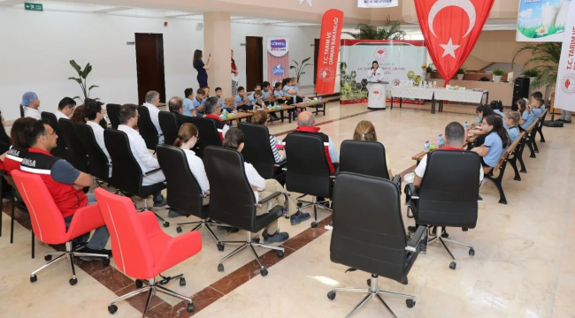 Akhisar'da "Dünya süt günü" etkinliği düzenlendi