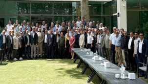 AKP'li Akkal Salihli'de muhtarlarla bir araya geldi