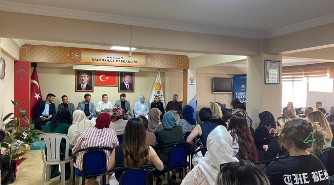 AKP Salihli ilçe teşkilatında istişare toplantısı