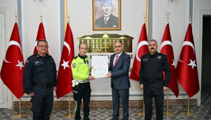 Başarılı trafik personeli ödüllendirildi