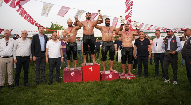 Başpelivanlığı Süleyman Başar kazandı