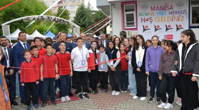 Bilim fuarında öğrencilerin projeleri görücüye çıktı