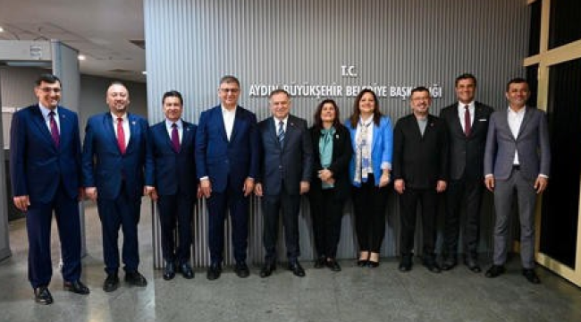 CHP'li 8 ilin belediye başkanları Aydın'da toplandı