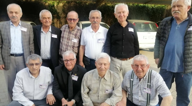 Demirci öğretmen okulu 71 mezunları 46 yıl sonra buluştu