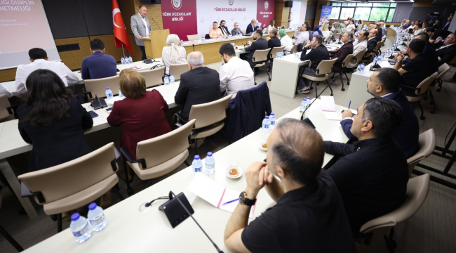 Eczacılar Ankara'da toplandı