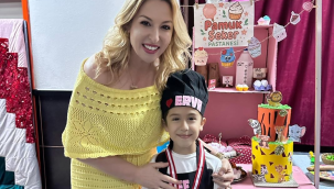 En küçük pasta ustası madalyasını aldı