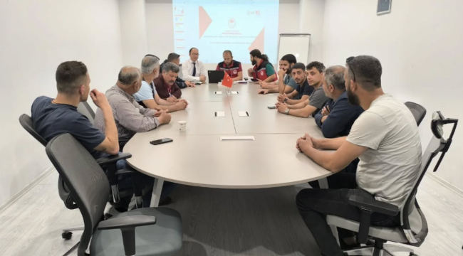 Hayvan taşımacılığı yapan 17 ilçedeki nakliyecilere eğitim verildi