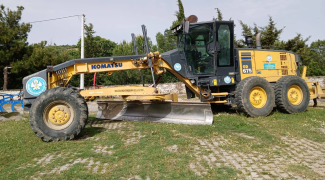Büyükşehir belediyesinden Gördes'e greyder tahsisi