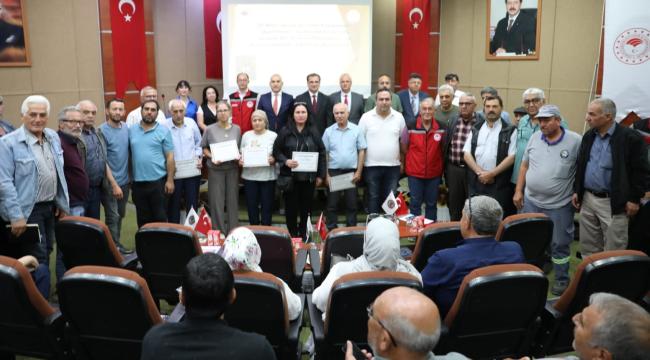 Müdür Öztürk"arıyı yaşat ki insan yaşasın! arıyı yaşat ki aç kalmayasın" 