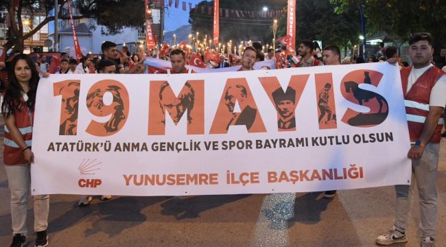 Muhteşem Atatürk'ü anma yürüyüşü