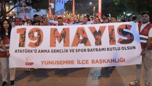 Muhteşem Atatürk'ü anma yürüyüşü