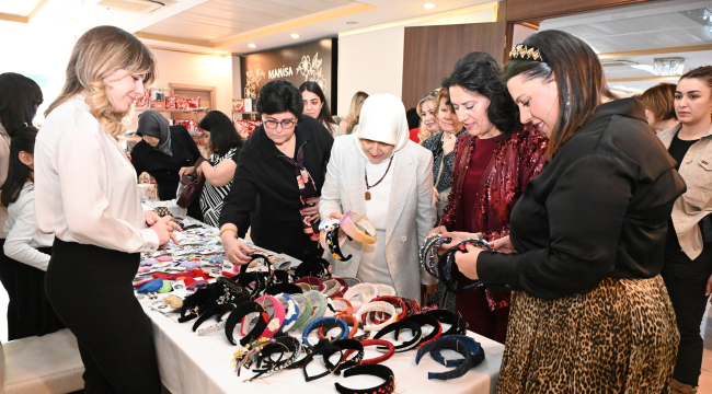 Polis eşleri derneği genel başkanı Beyhan Demirtaş Manisa'da