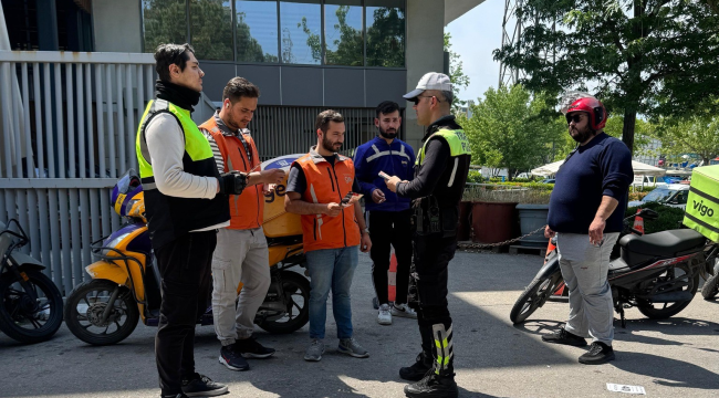 Polisten toplumda trafik bilincini artırma çalışması