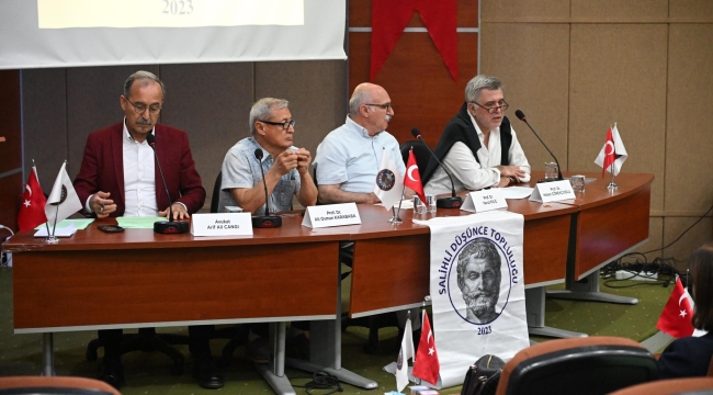 Salihli'de"yaşam ve felsefe"konferansı başladı