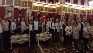 Şiir,mizah ve türkü dolu muhteşem bir gece