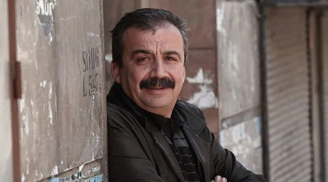 Sırrı Süreyya Önder hayatını kaybetti