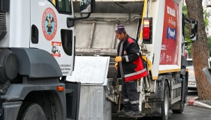 Soma'da temizlik ekibi iş başında