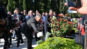 Vali Özkan, ailelerin acılarını paylaştı