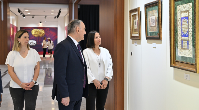 Vali Özkan hat sanatları sergisini ziyaret etti
