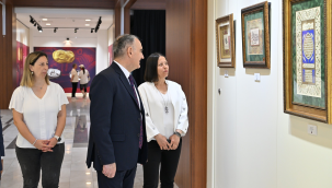 Vali Özkan hat sanatları sergisini ziyaret etti