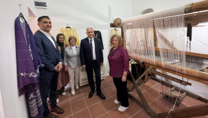 Vali Özkan kurşunlu han esnafını ziyaret etti