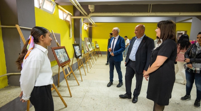 "Yaratıcılığın sihirli dünyası" adlı sergi açıldı