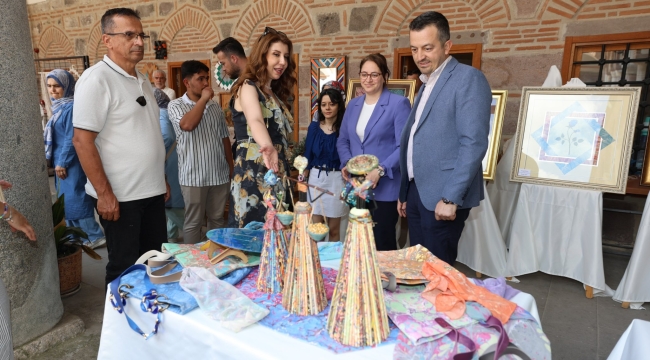Yıl sonu sergisi açıldı