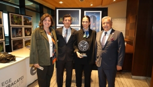 Zeytinin bereketinden hayata 1.ulusal fotoğraf yarışması sergisi açıldı