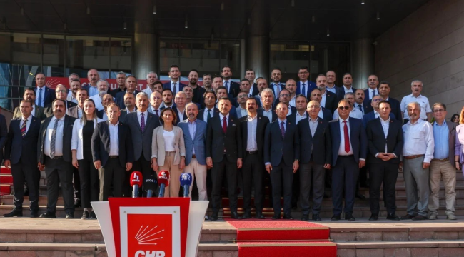 CHP'de 81 il başkanından ortak çağrı:Kayyum ve butlana karşı birlik olalım