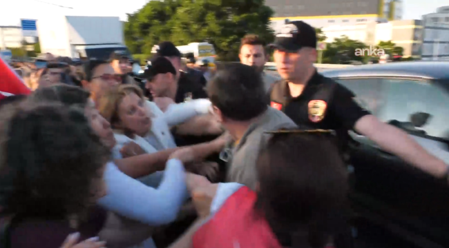 CHP'nin düzenlediği yürüyüşe polis müdahale etti