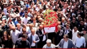 Karanfillerle son yolculuğuna uğurlandı