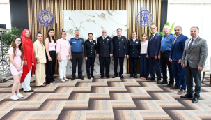 Rütbe terfi töreni ile yeni rütbeleri takıldı