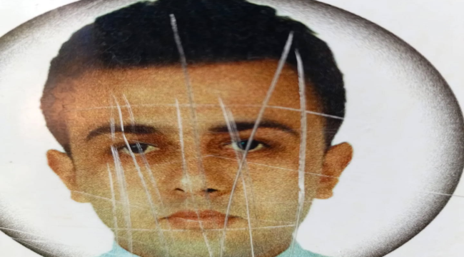 Salihli'de şehidin fotoğrafı,Türk bayrağı tahrip edildi