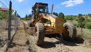 Turgutlu'da 34 kırsal mahallenin bozuk arazi yolları yeniden düzenlendi