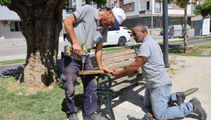 Yunusemre'de parklar elden geçiriliyor