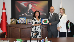 Yunusemre Kaymakamı Kantay,baro başkanı Yeşil'i ziyaret etti