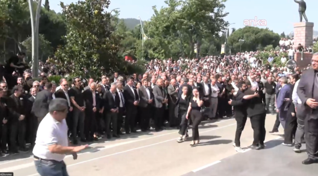  Zeyrek'e büyük vefa: Manisa ayakta hastane önünde saatlerce beklediler