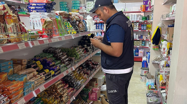 Ahmetli'de zabıta bakkallarda fiyat ,tarih denetimi