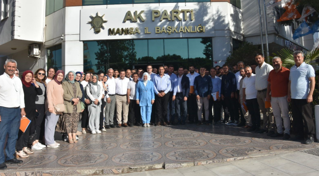 AKP 17 İlçe 3 kademe ilçe başkanları ve belediye başkanları istişare toplantısı