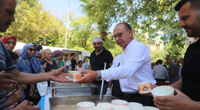 Başkan Akın aşure dağıtacak