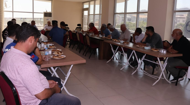 Başkan Mintaş esnaflarla toplandı