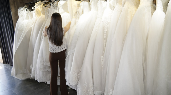 Belediye kiralık gelinlik mağzası genç çiftlere destek olmaya devam ediyor