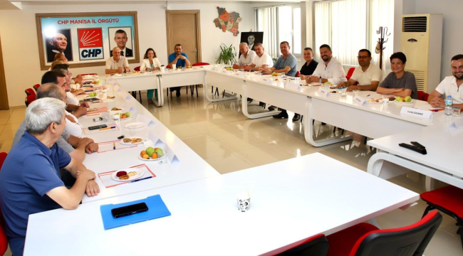CHP ilçe başkanları toplantısı yapıldı:sıkıntılar var