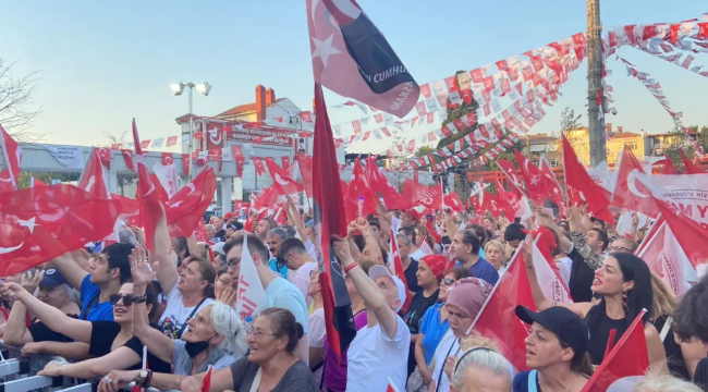 Millet iradesine sahip çıkıyor"mitingine İstanbullular akın etti