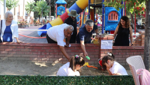 Çocuklar için kum havuzu